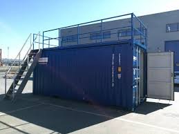 20' Store Container with a roof terrace